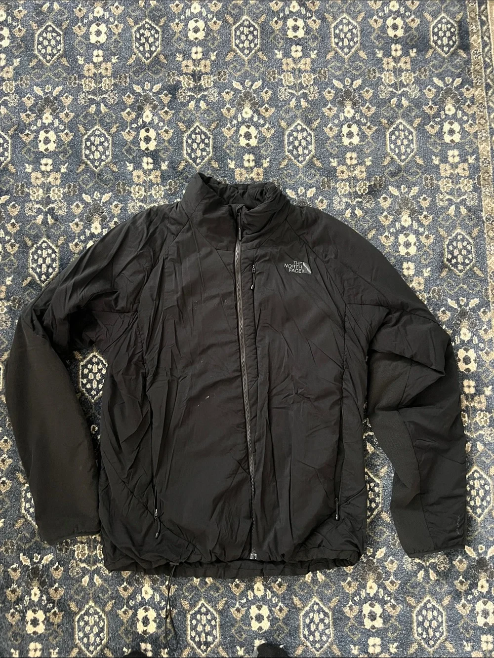The North Face Black Men's Insulated Puffer Jacket - Picture 1 of 8